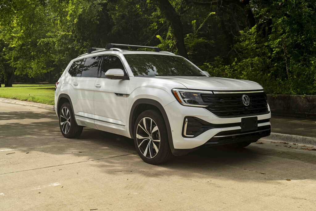 Used 2024 Volkswagen Atlas 2.0T SEL Premium R-Line SUV