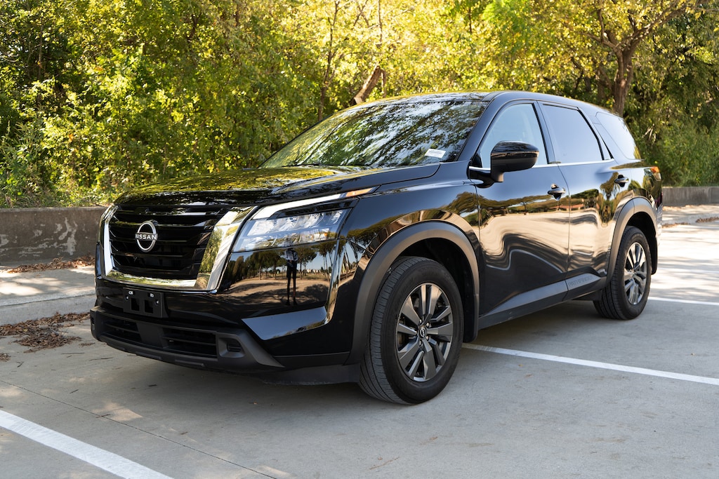 Used 2024 Nissan Pathfinder S SUV