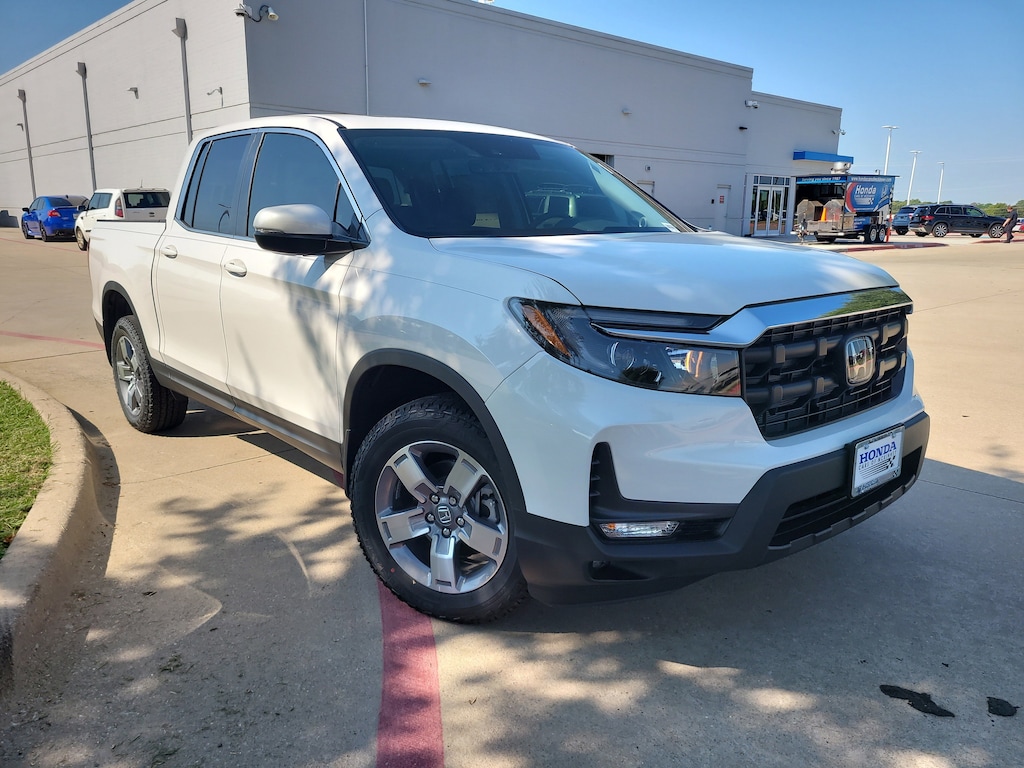 New 2025 Honda Ridgeline RTL Pickup