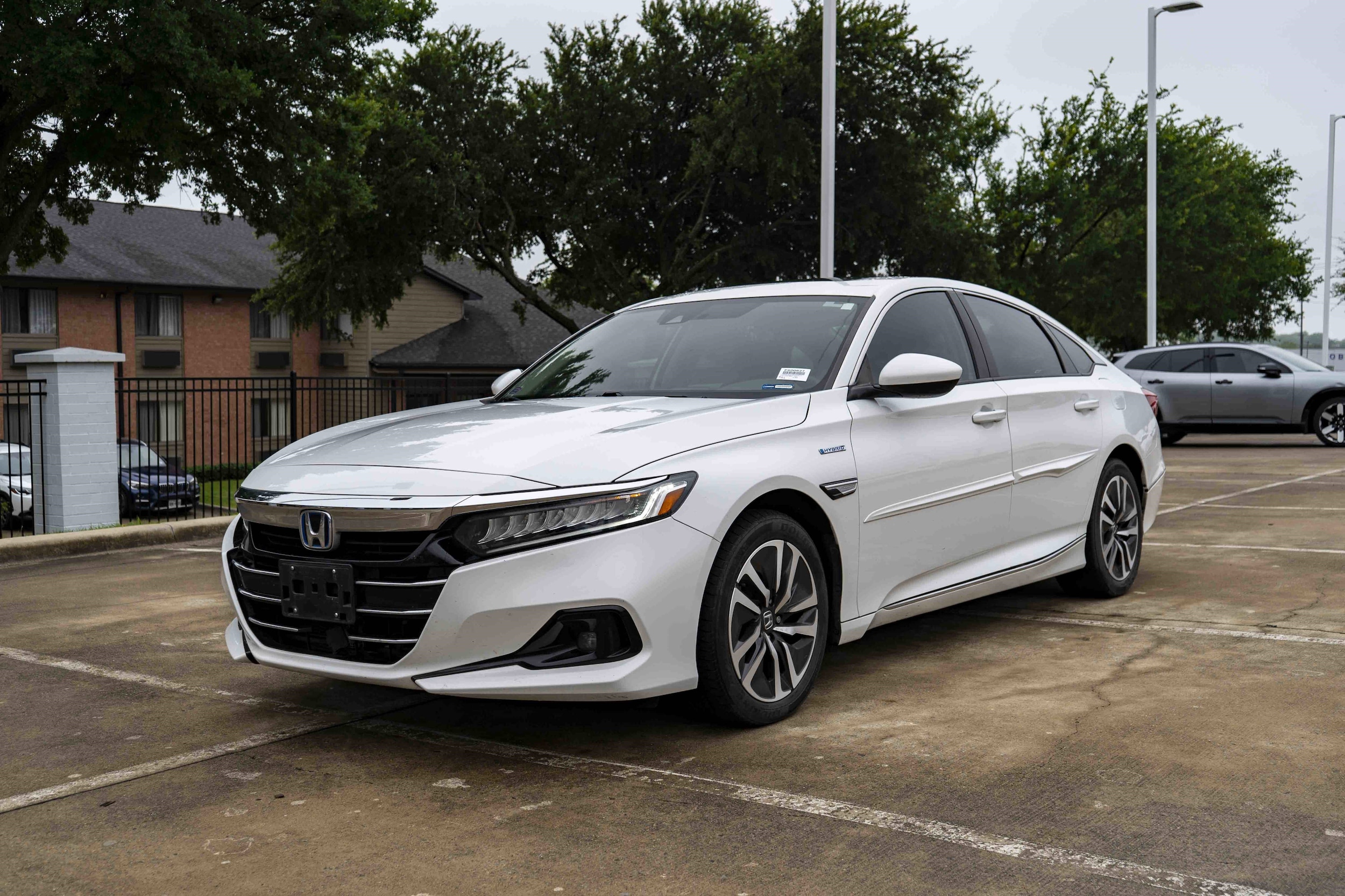 2021 Honda Accord Hybrid EX photo 4