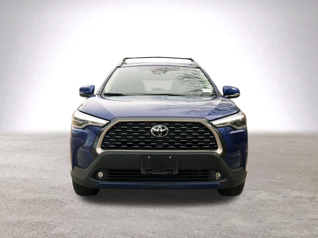 Used 2024 Toyota Corolla Cross XLE SUV