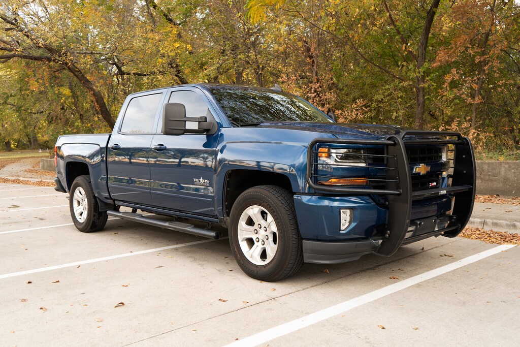 Used 2017 Chevrolet Silverado 1500 LT Pickup