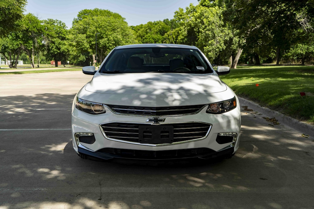 Used 2017 Chevrolet Malibu LT Sedan