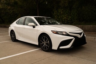 2024 Toyota Camry SE Sedan