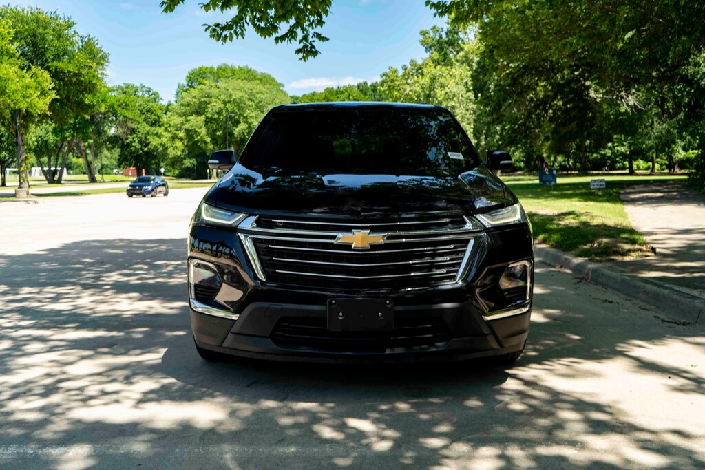 Used 2023 Chevrolet Traverse LT Cloth SUV