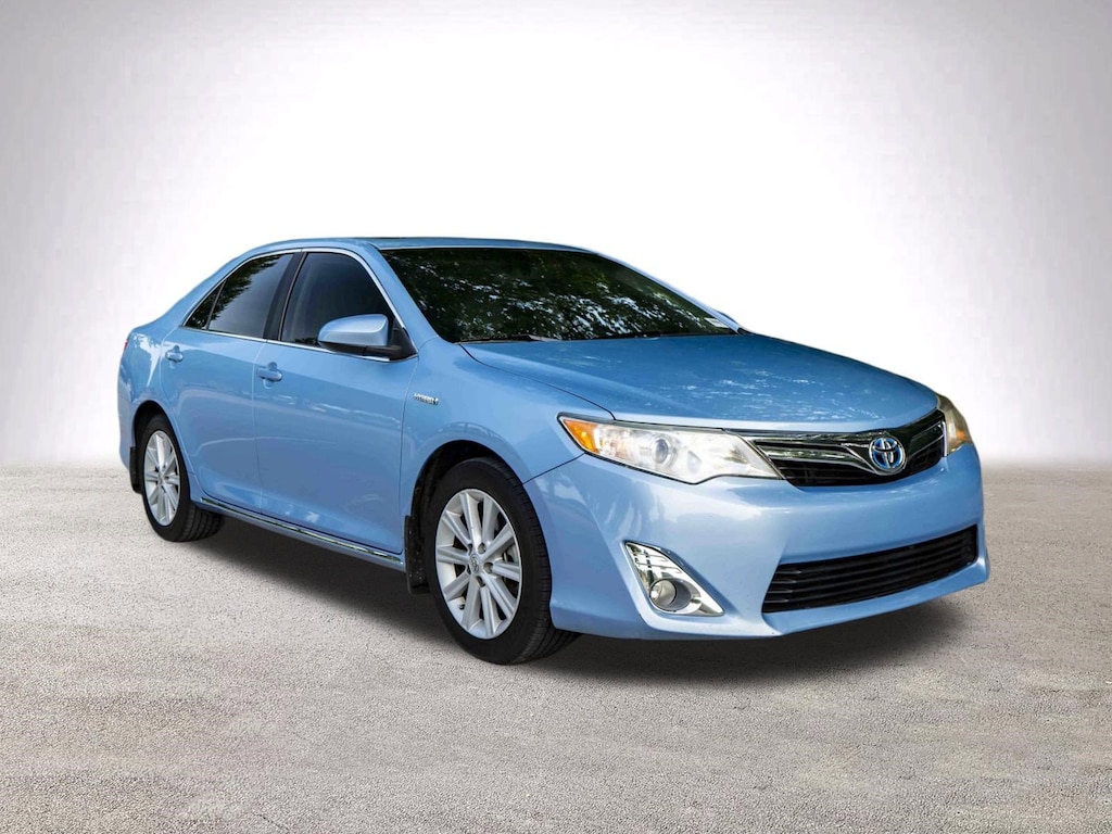 Used 2012 Toyota Camry Hybrid XLE Sedan