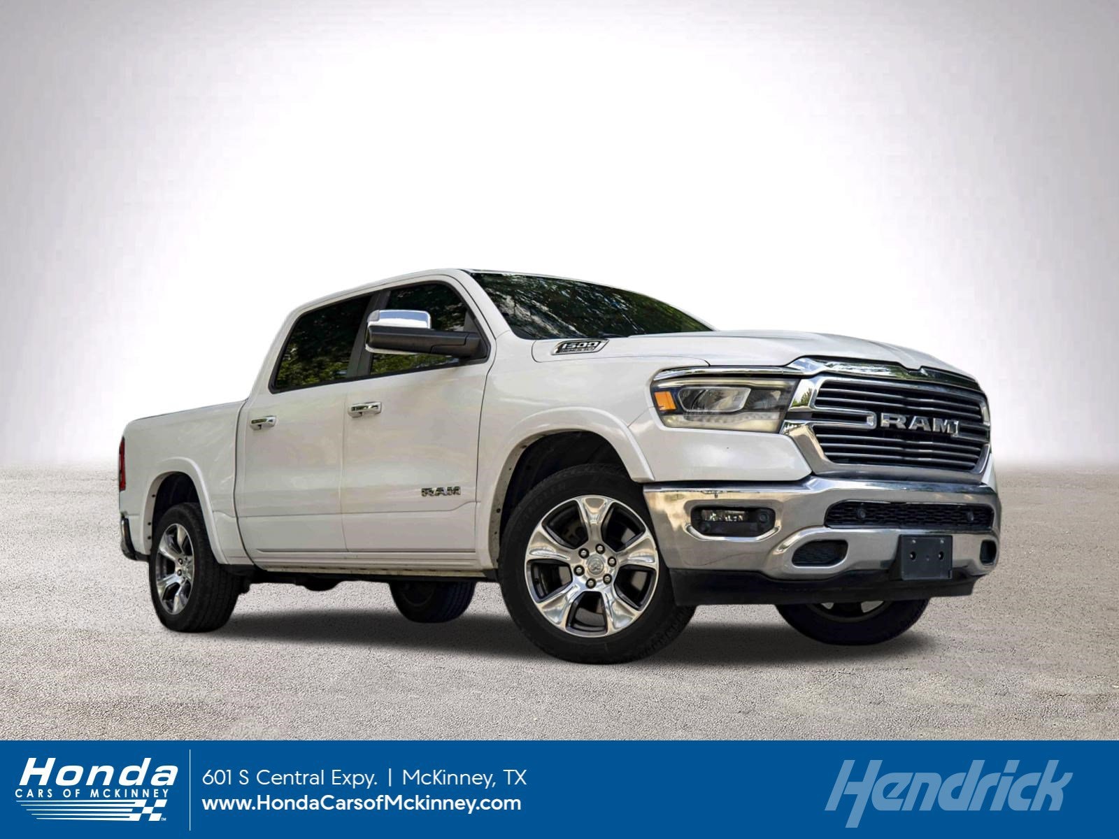 2019 RAM 1500 Laramie 4x4 Crew Cab 5'7's photo
