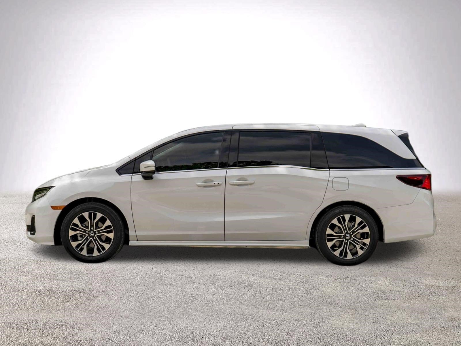 2026 Honda Odyssey Elite photo 4