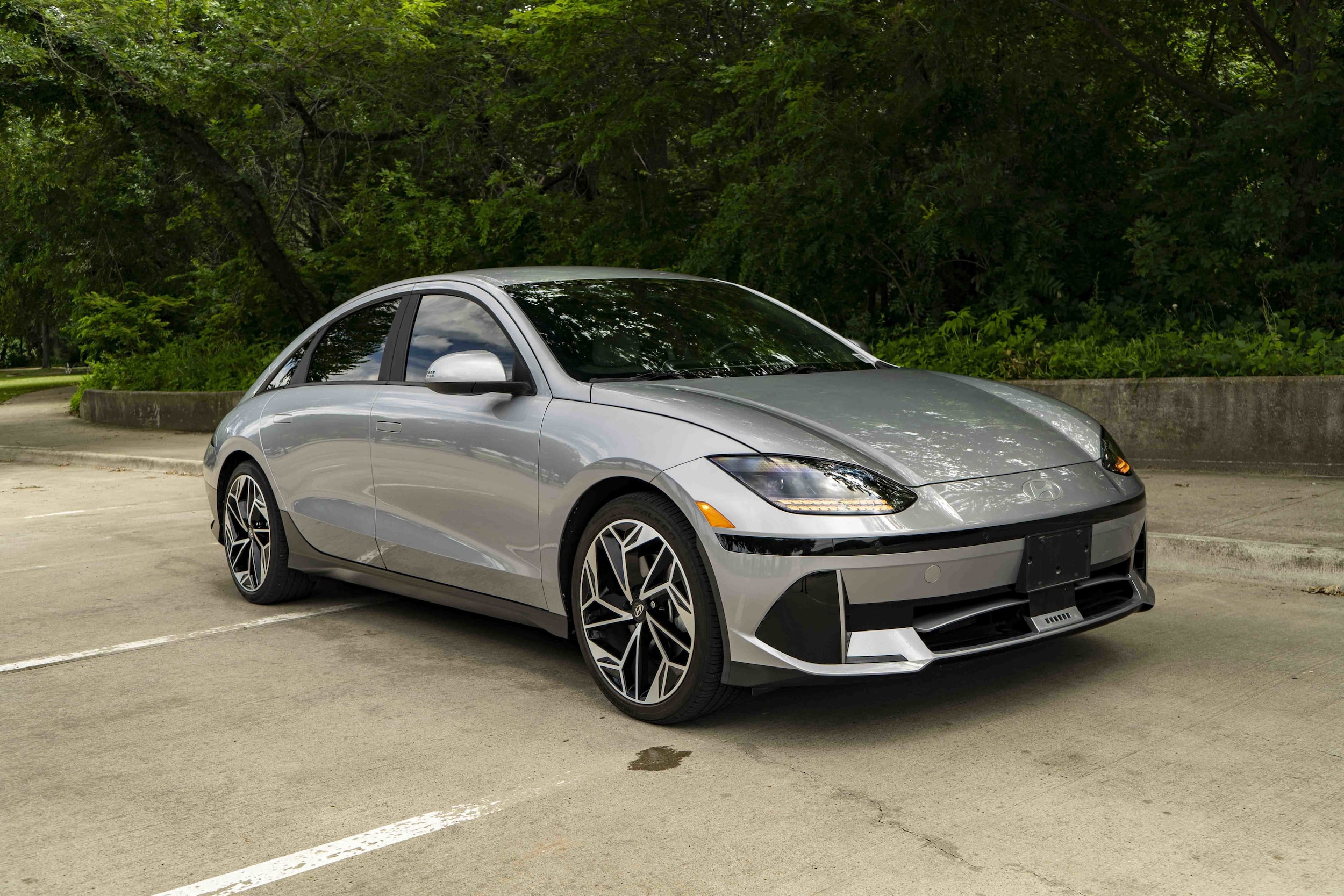 Used 2023 Hyundai IONIQ 6 SEL with VIN KMHM34AA0PA043955 for sale in McKinney, TX