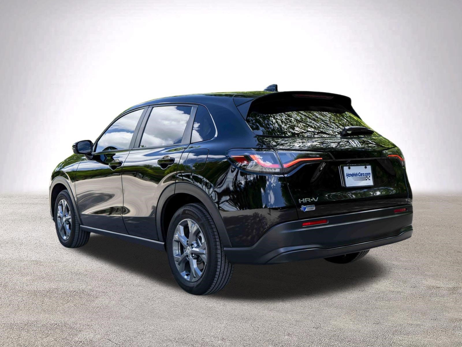 2026 Honda HR-V LX photo 5