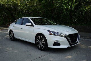 2022 Nissan Altima 2.5 Platinum Sedan