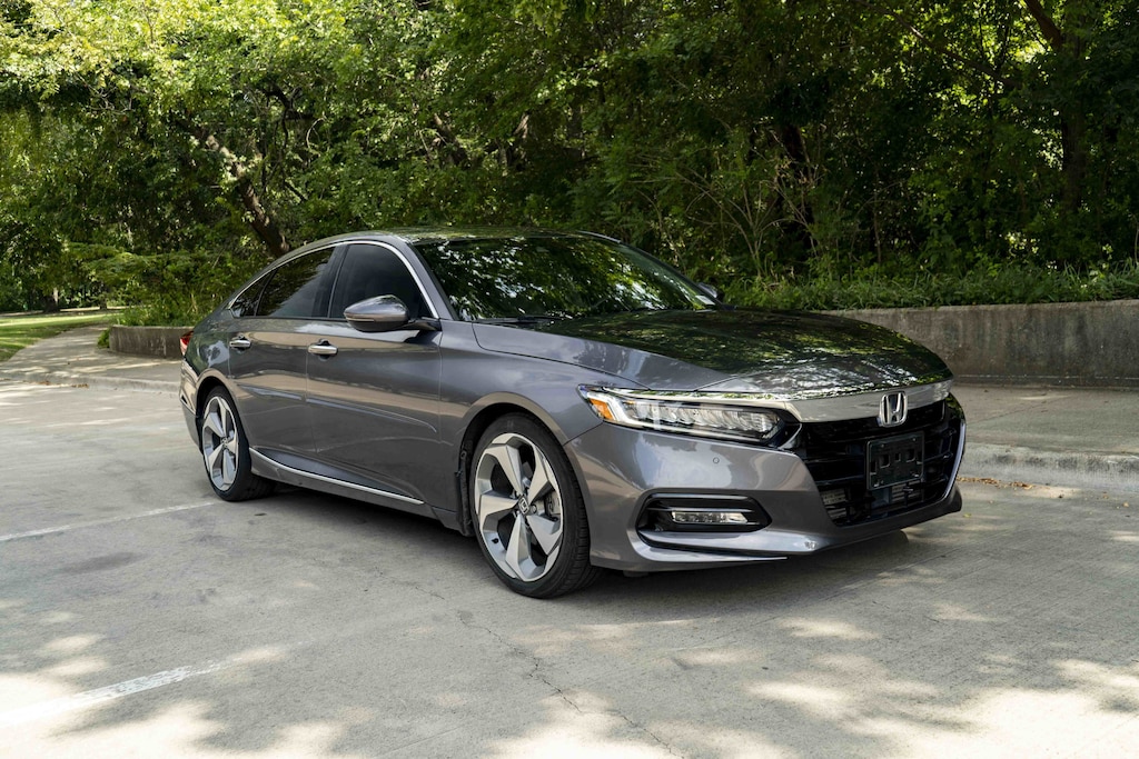 Used 2019 Honda Accord Touring 2.0T Sedan