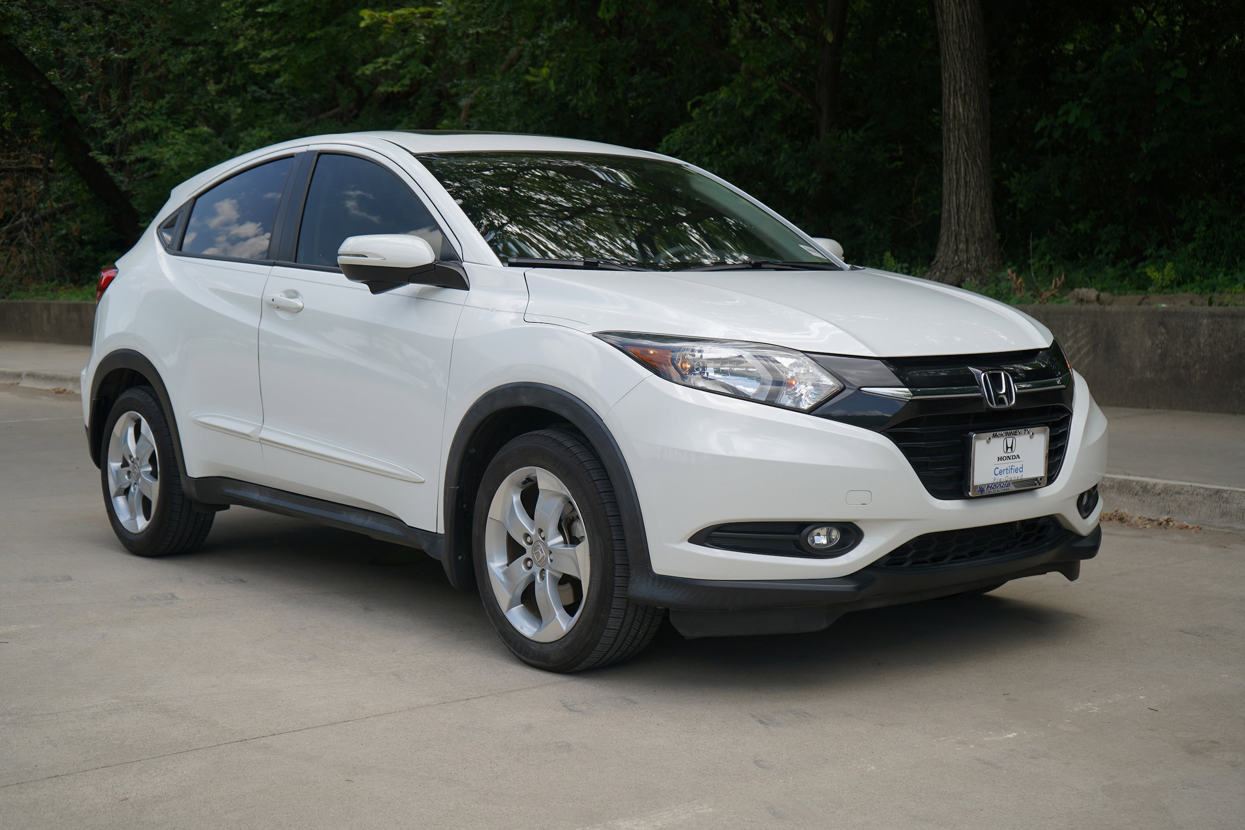 Used 2016 Honda HR-V EX with VIN 3CZRU5H55GM733686 for sale in Mckinney, TX