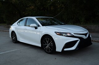 2024 Toyota Camry SE Sedan
