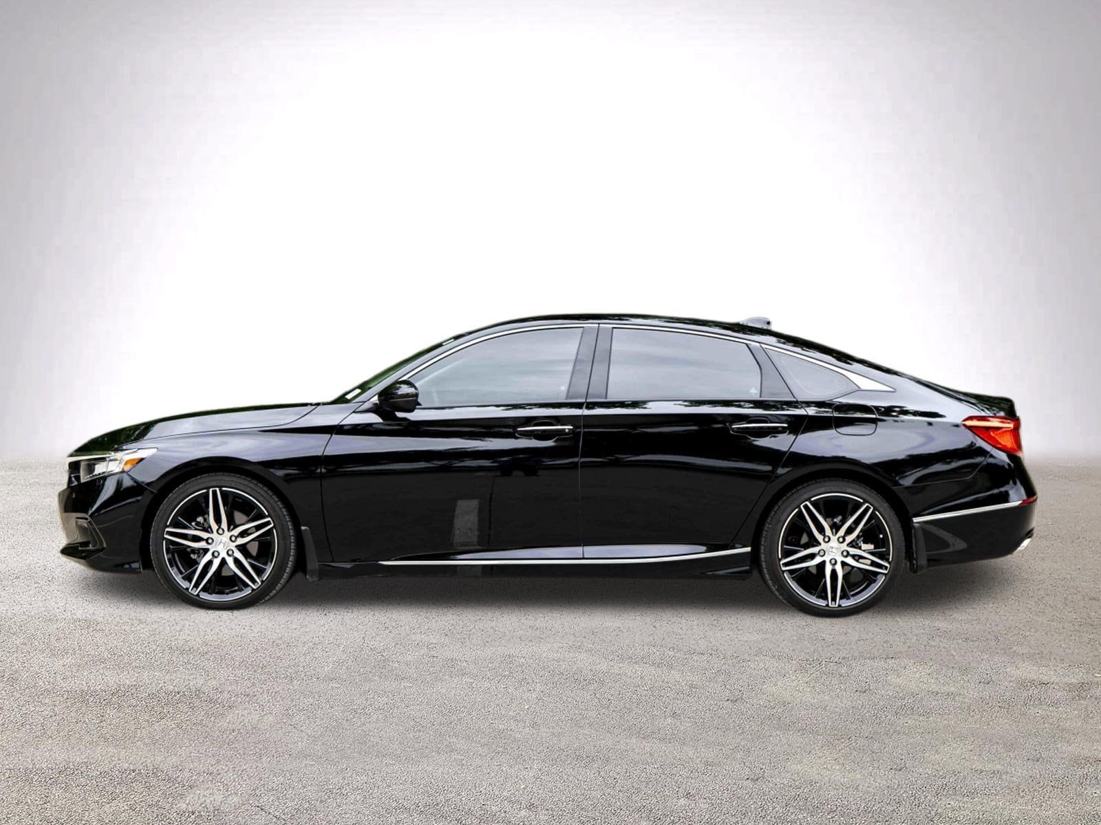 2021 Honda Accord Touring photo 4