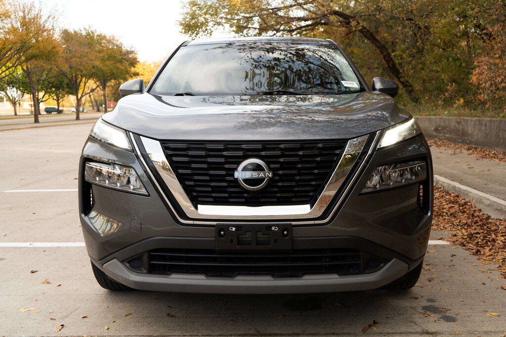 Used 2023 Nissan Rogue SV SUV