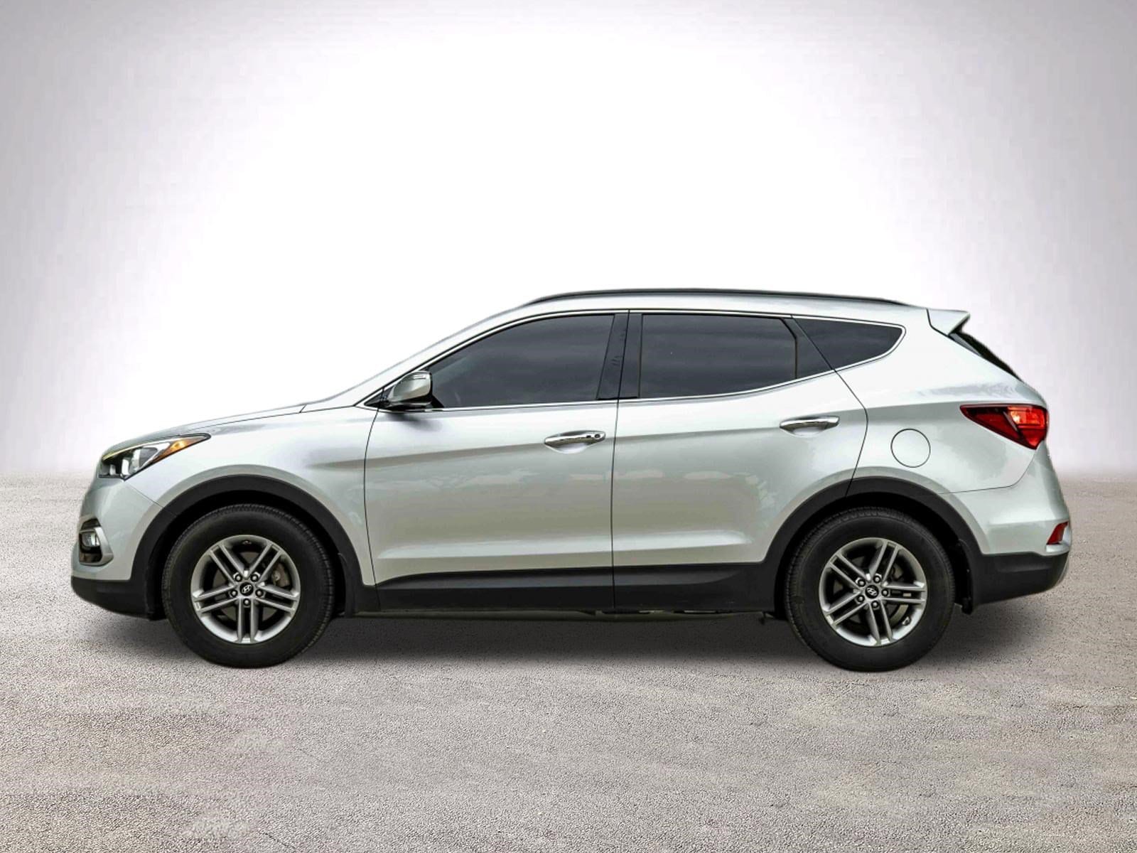 2017 Hyundai Santa Fe Sport 2.4L photo 4