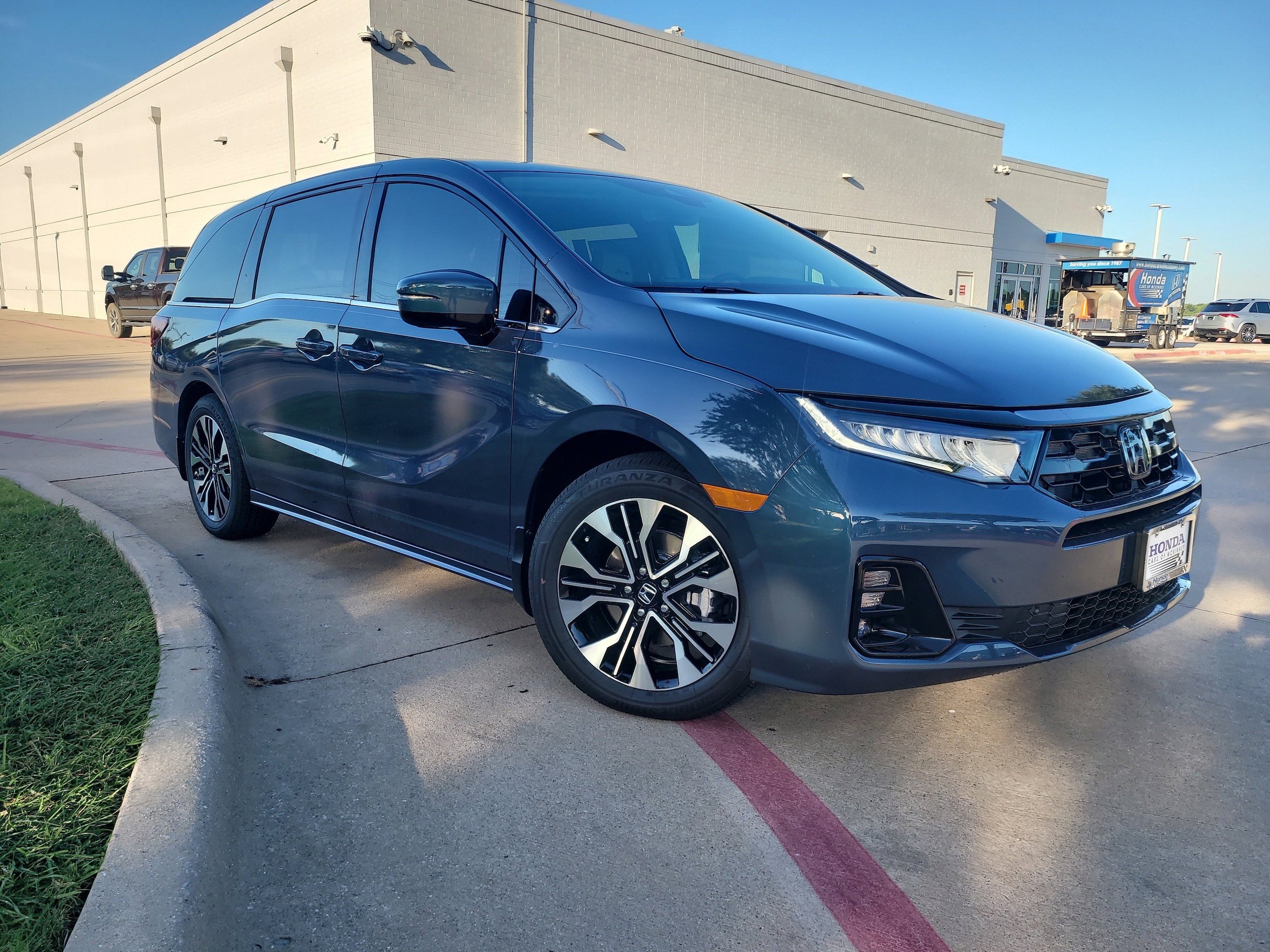 New 2026 Honda Odyssey For Sale in McKinney - VIN: 5FNRL6H94TB055271