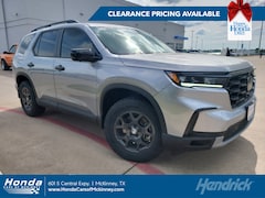 2025 Honda Pilot TrailSport SUV