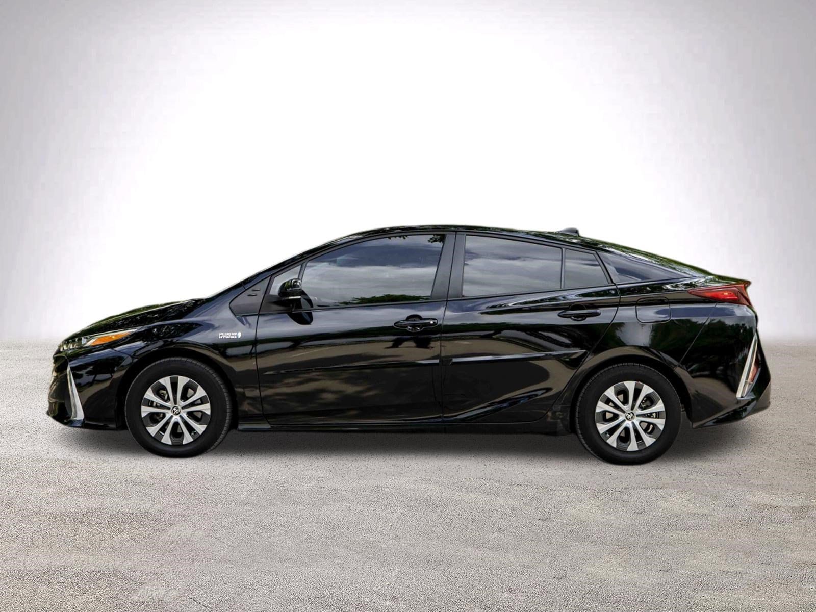 2022 Toyota Prius Prime XLE photo 4