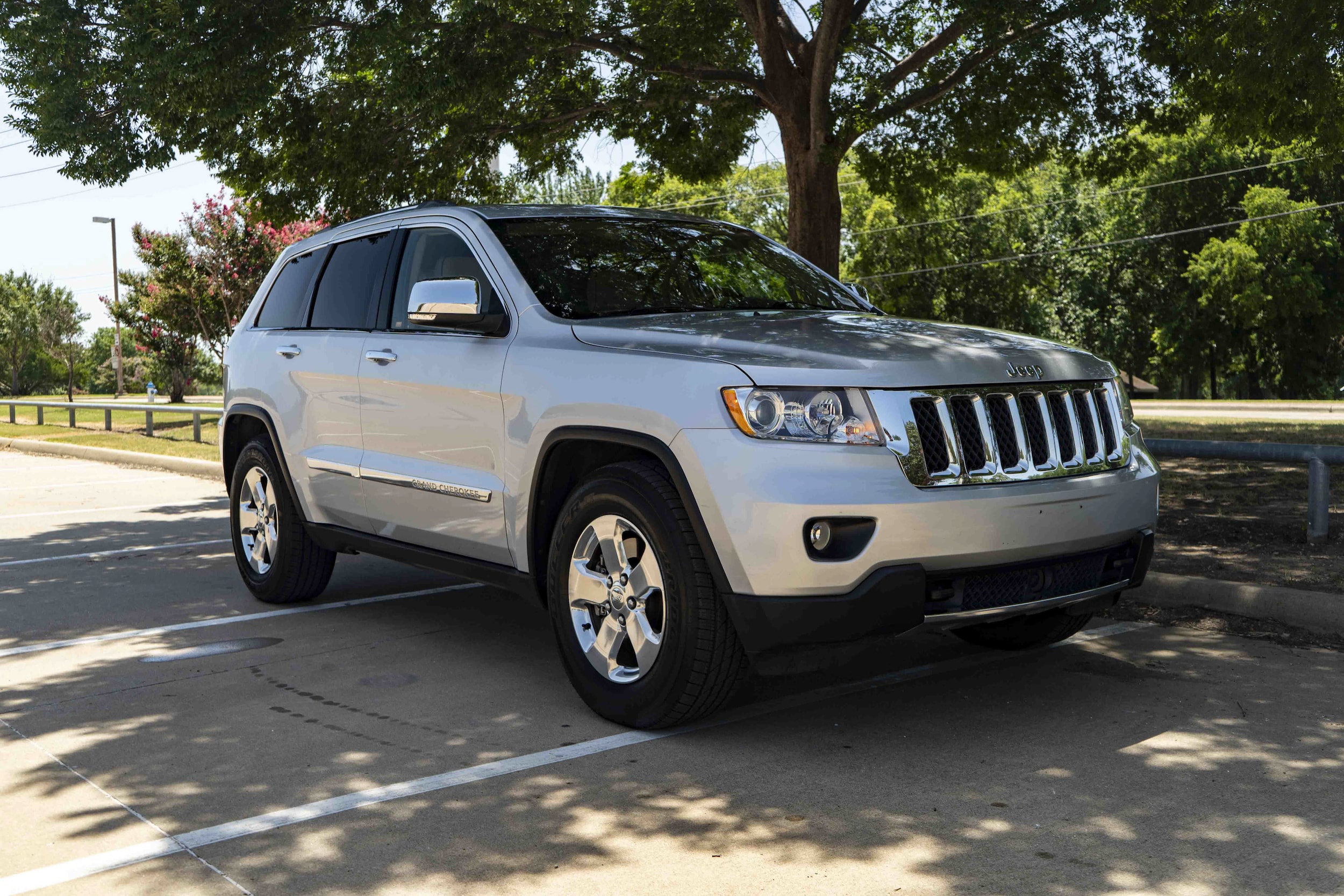 Used 2011 Jeep Grand Cherokee Overland with VIN 1J4RR6GT3BC607635 for sale in McKinney, TX