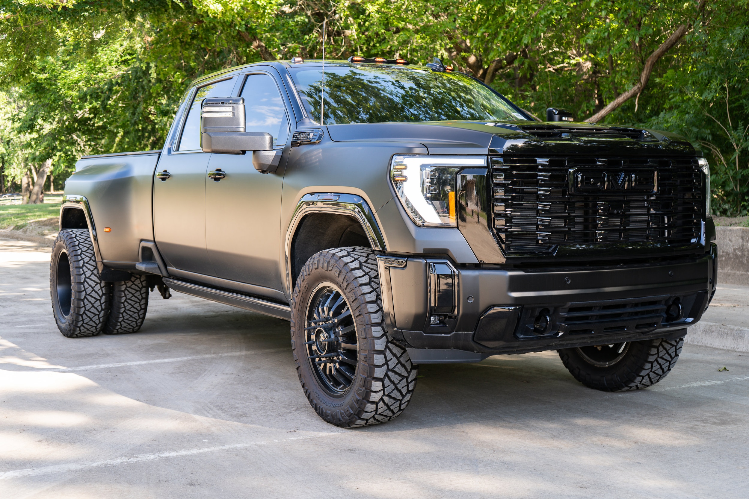 Used 2024 GMC Sierra 3500HD Denali with VIN 1GT49WEY1RF135524 for sale in Mckinney, TX