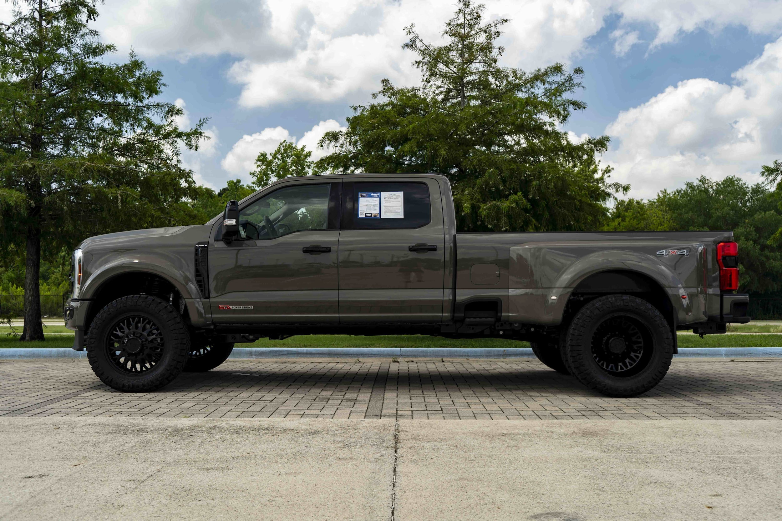 Ford Super Duty F-450 DRW Platinum