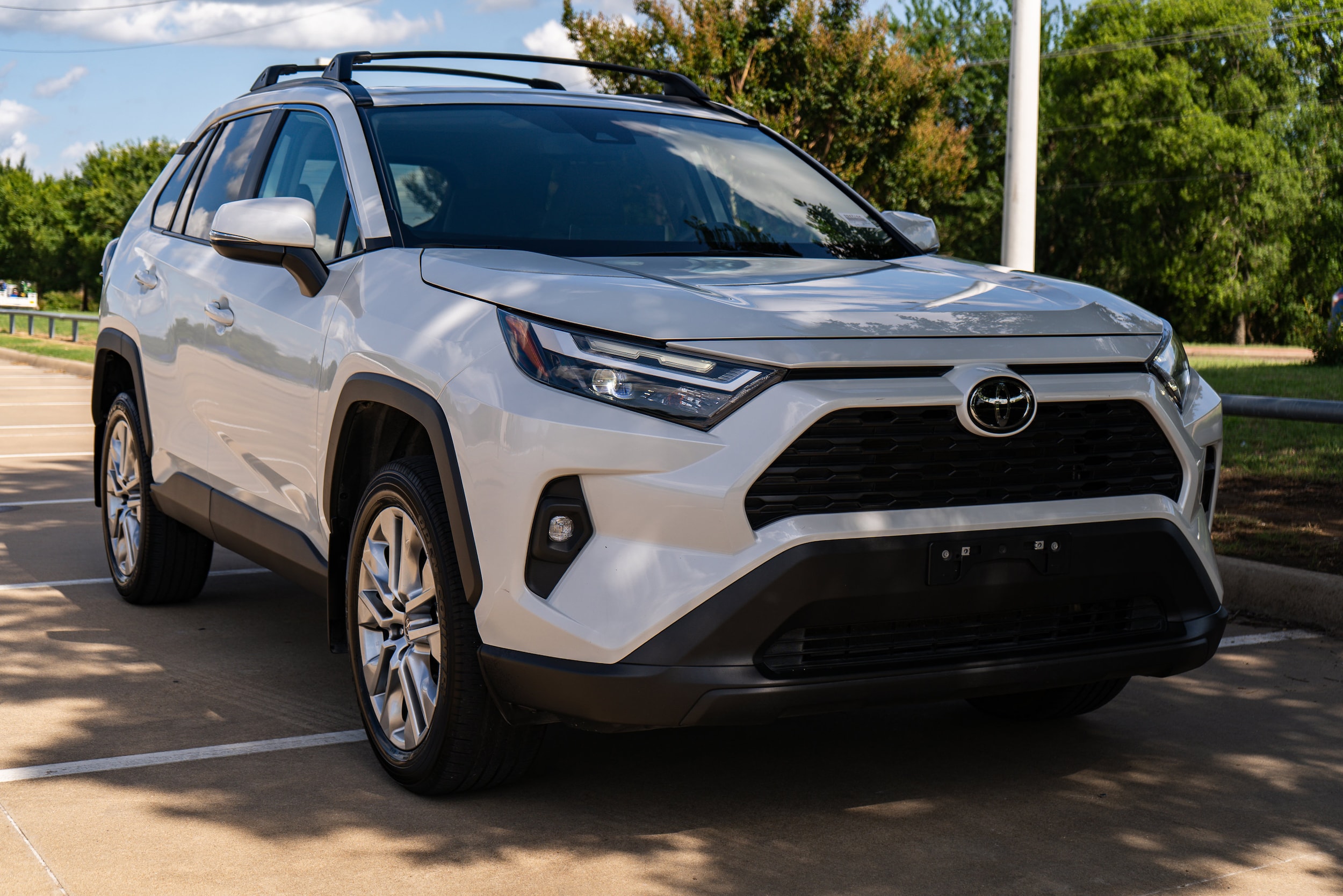 Used 2023 Toyota RAV4 XLE Premium with VIN 2T3C1RFV5PW286452 for sale in Mckinney, TX