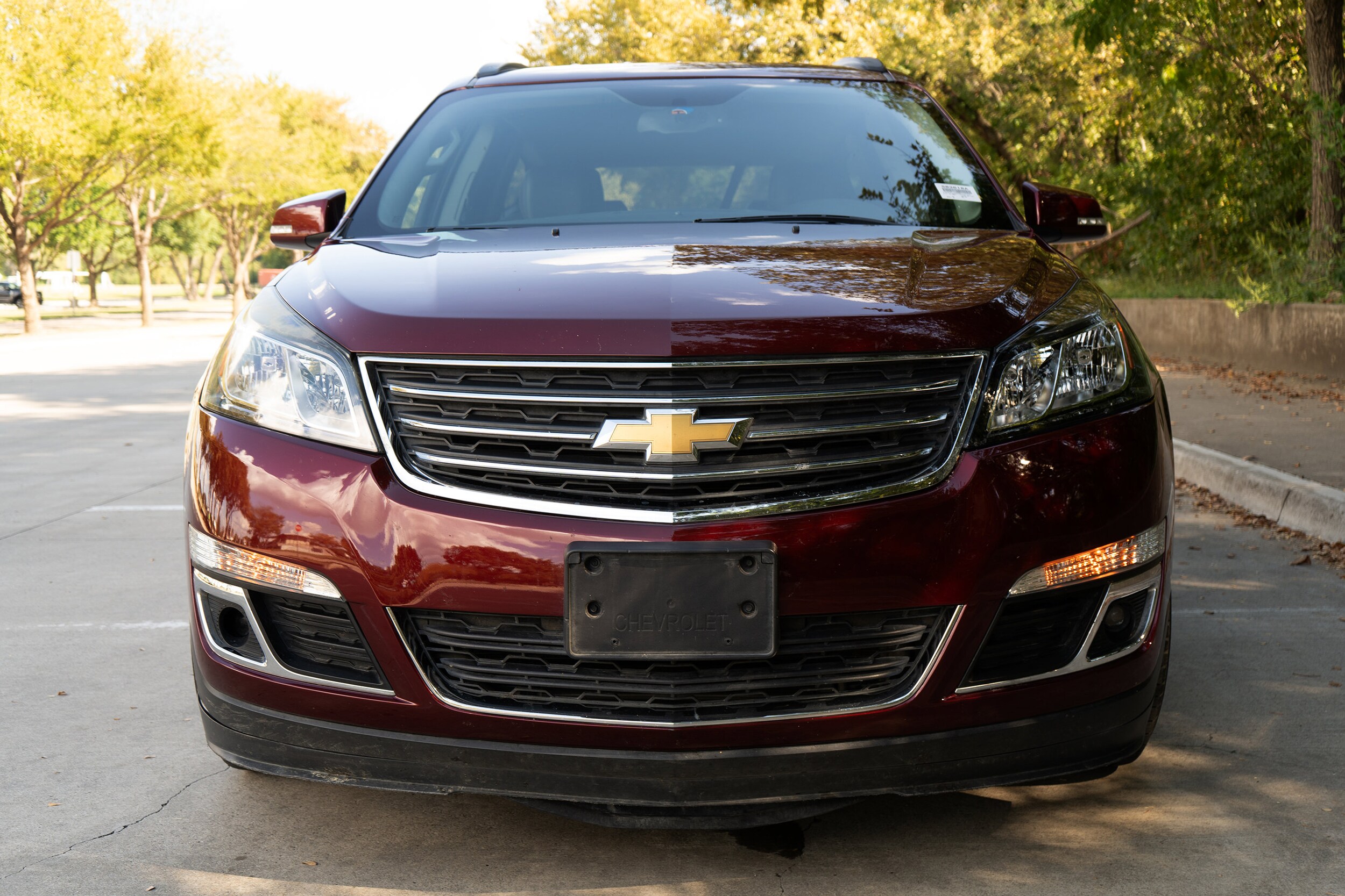 2016 Chevrolet Traverse 2LT photo 2