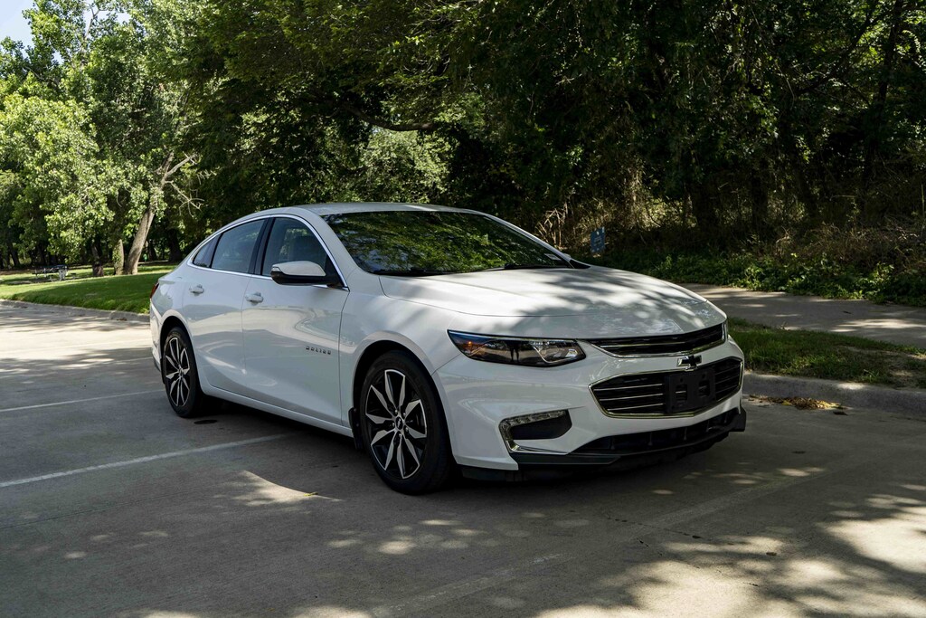 Used 2017 Chevrolet Malibu LT Sedan