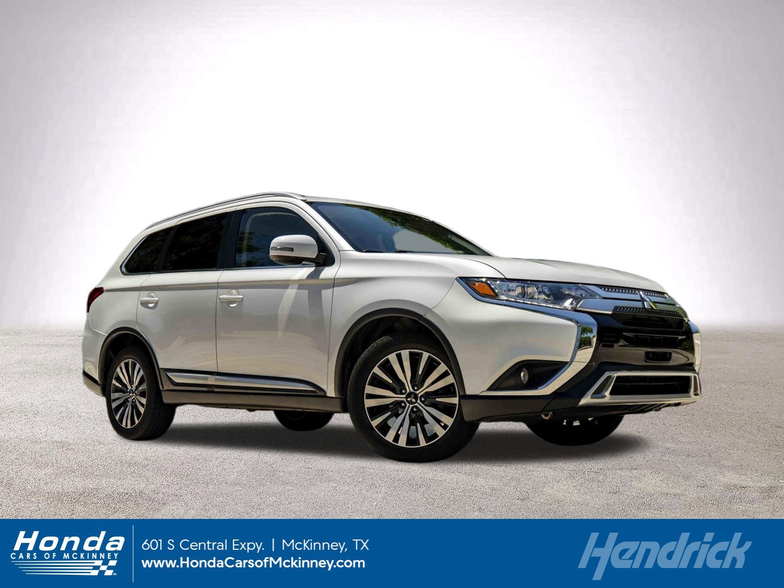 2020 Mitsubishi Outlander SEL FWD's photo