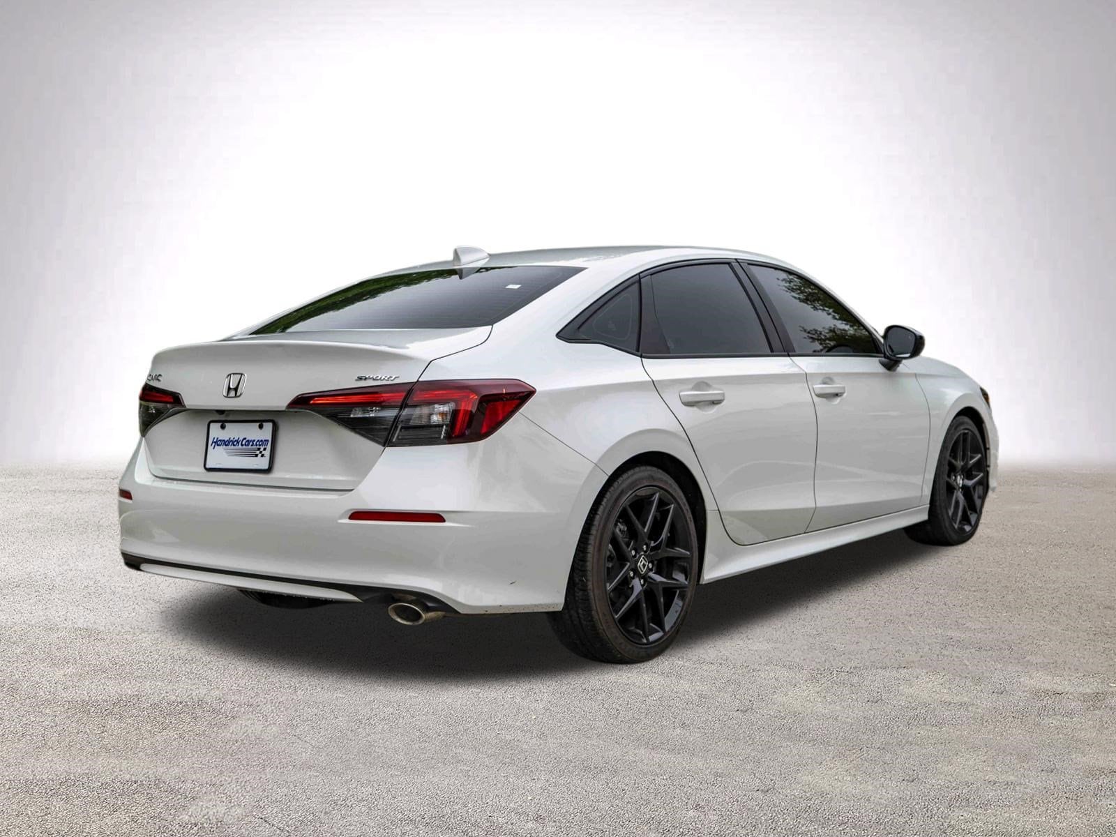 2025 Honda Civic Sport photo 3