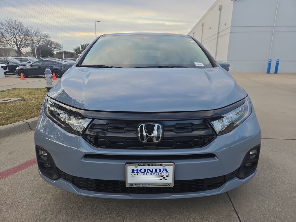 New 2026 Honda Odyssey Touring Minivan