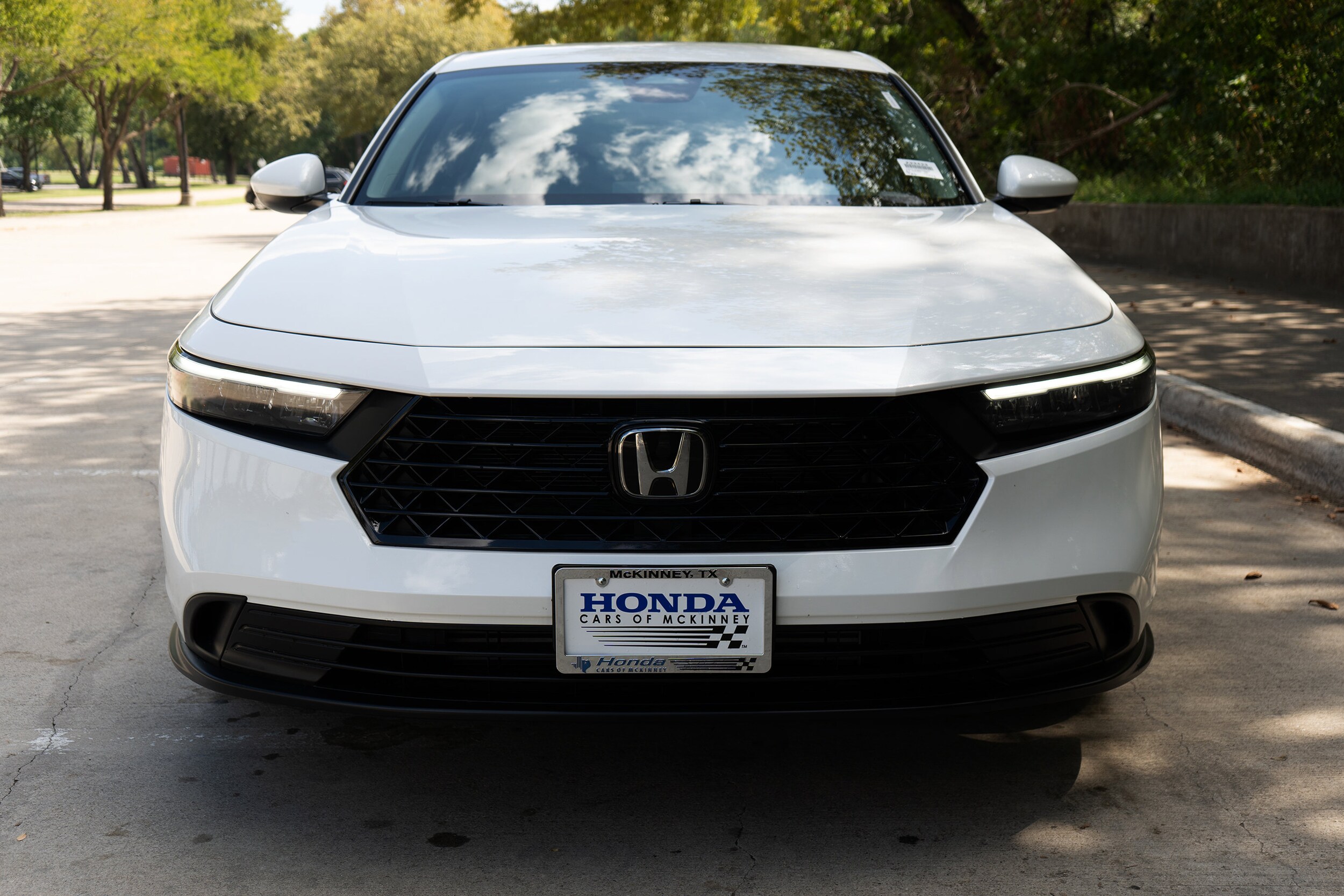 2025 Honda Accord LX photo 2