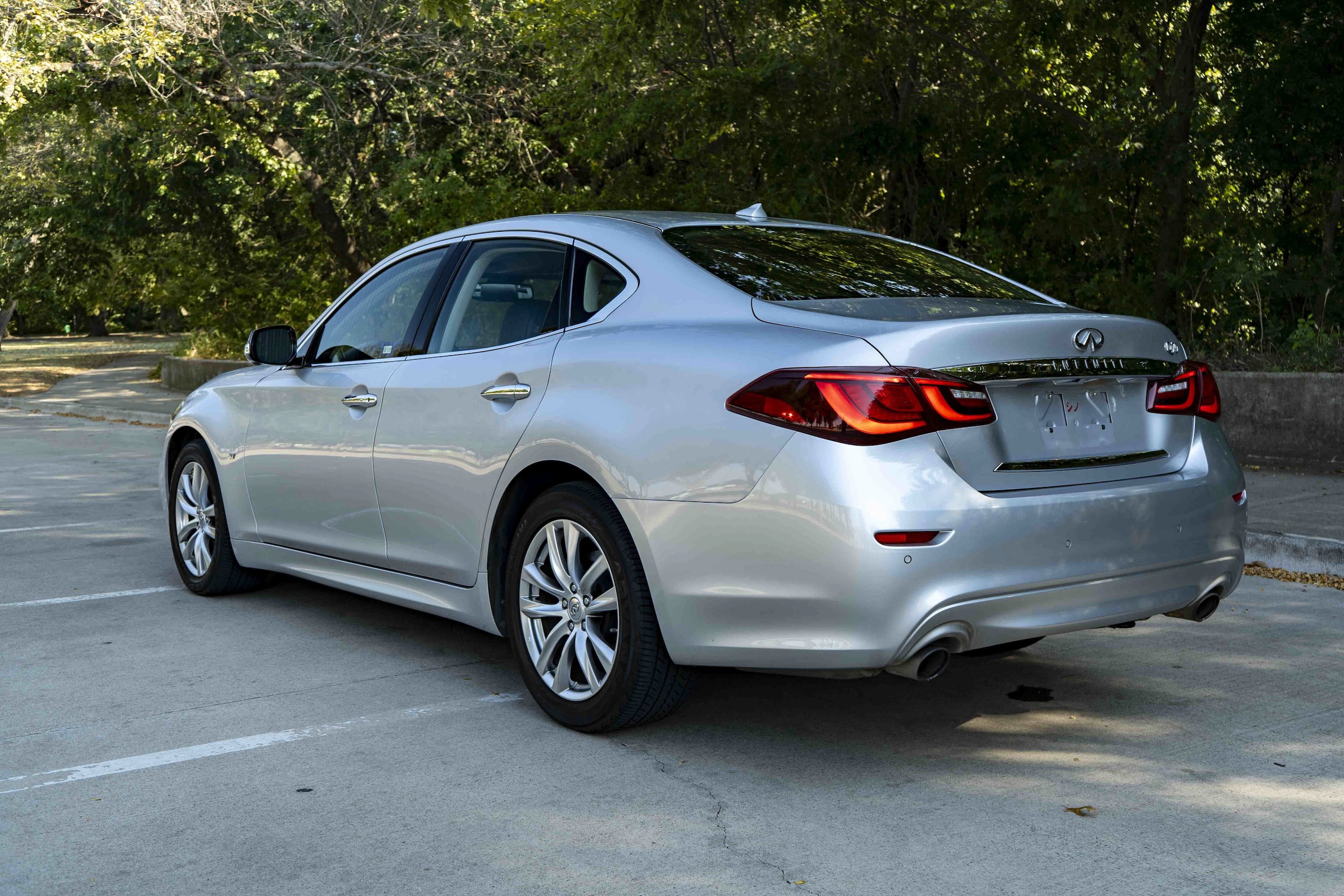 2018 INFINITI Q70 3.7 LUXE