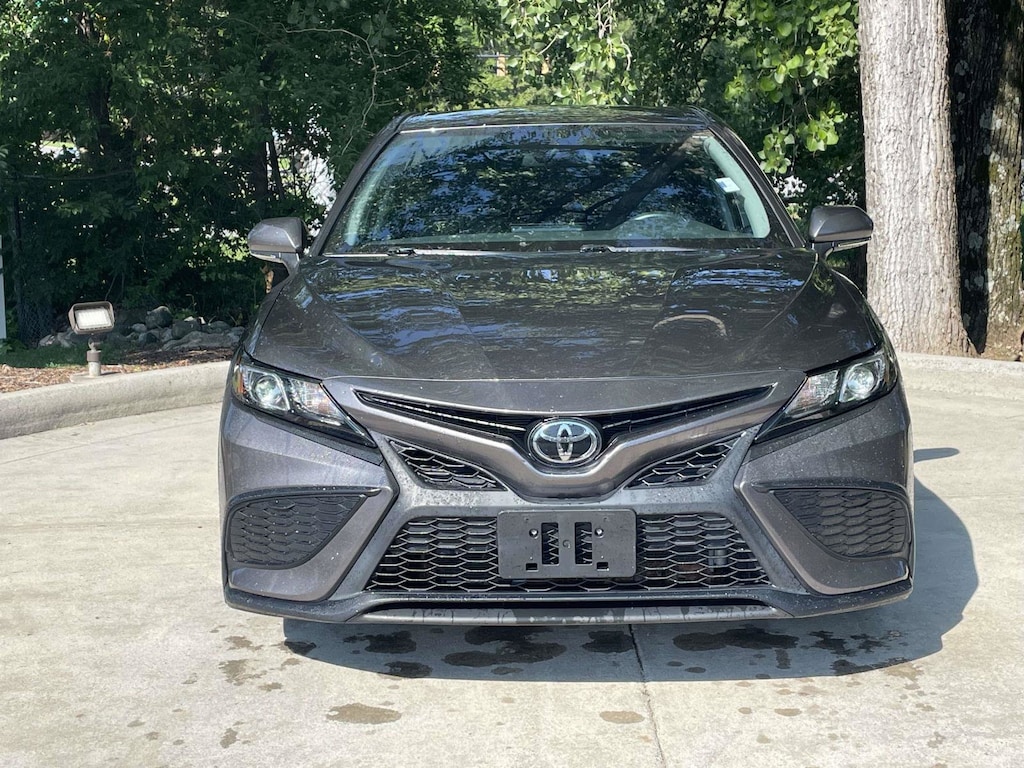 Used 2024 Toyota Camry SE Sedan