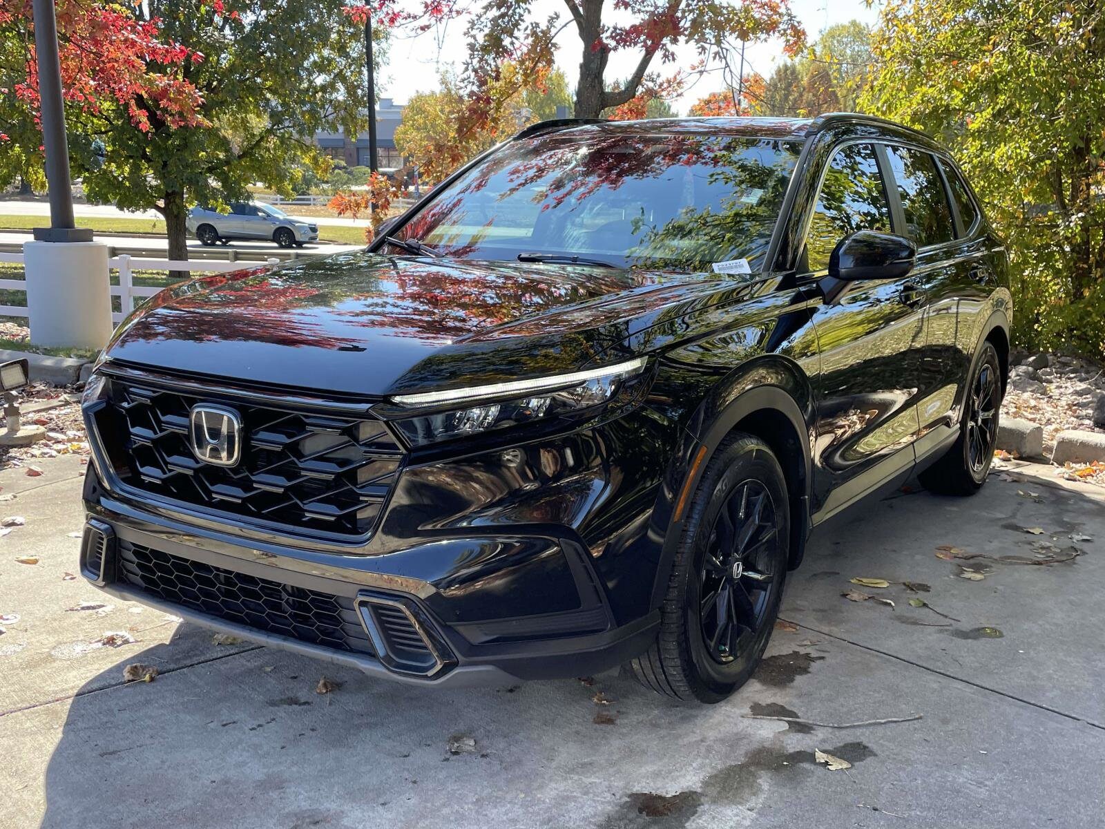 2023 Honda CR-V Hybrid Sport photo 2