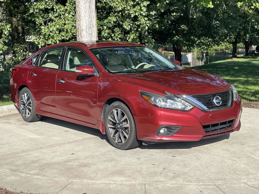 Used 2016 Nissan Altima 2.5 SL Sedan