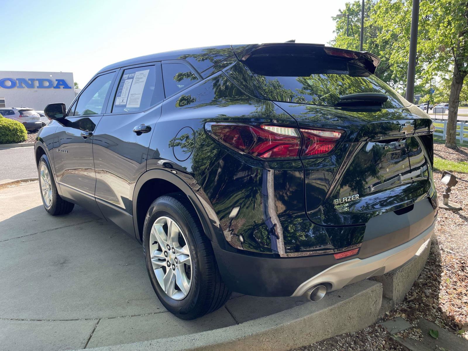 2021 Chevrolet Blazer LT photo 3
