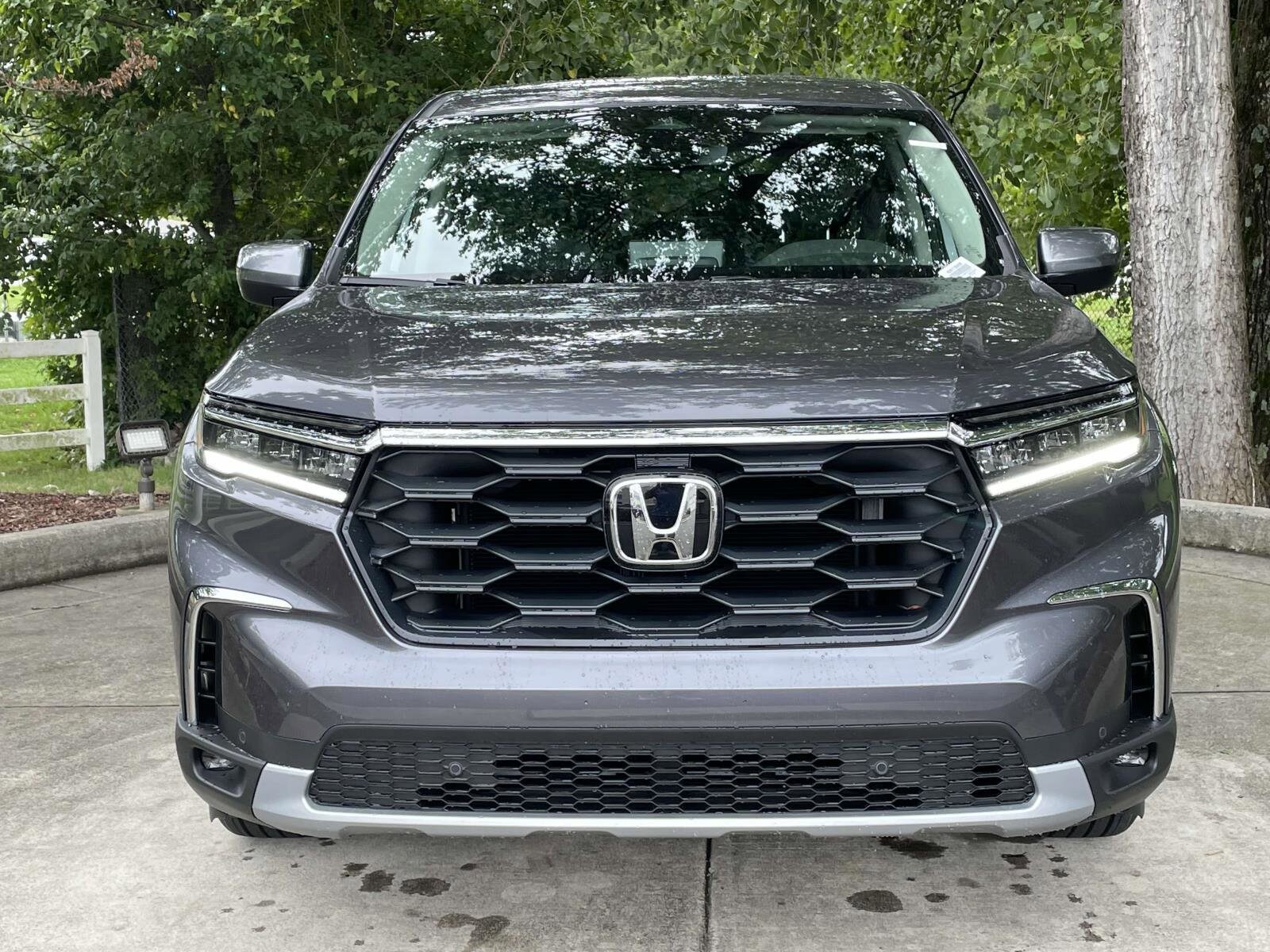 2025 Honda Pilot EX-L photo 2