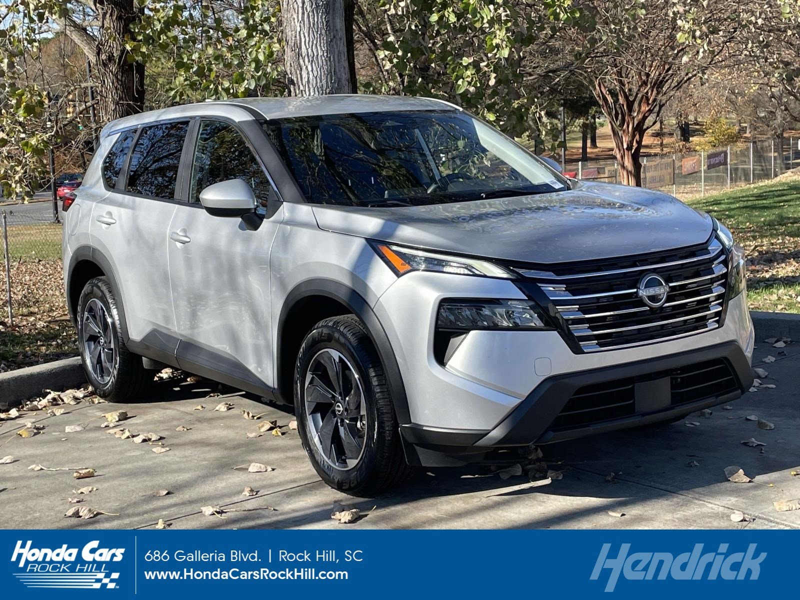 2024 Nissan Rogue SV's photo