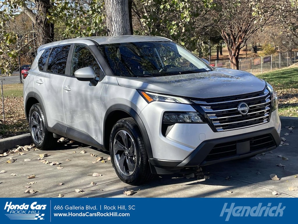 Used 2024 Nissan Rogue SV SUV