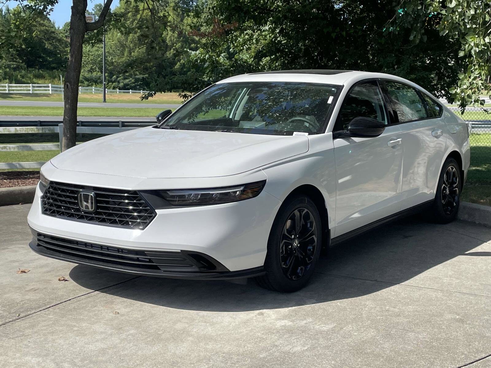2025 Honda Accord SE photo 3