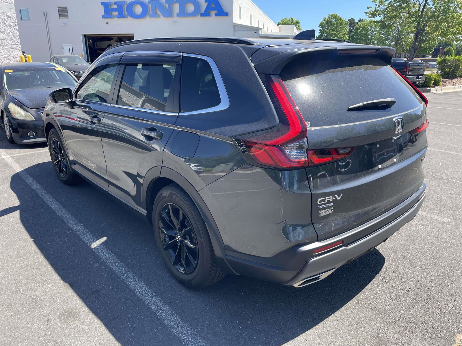 2023 Honda CR-V Hybrid Sport photo 5