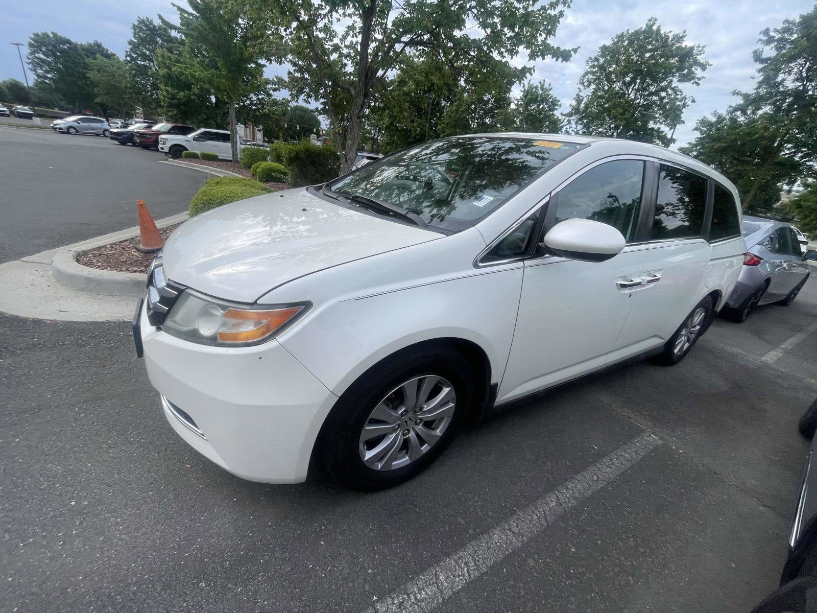 2016 Honda Odyssey EX-L photo 5