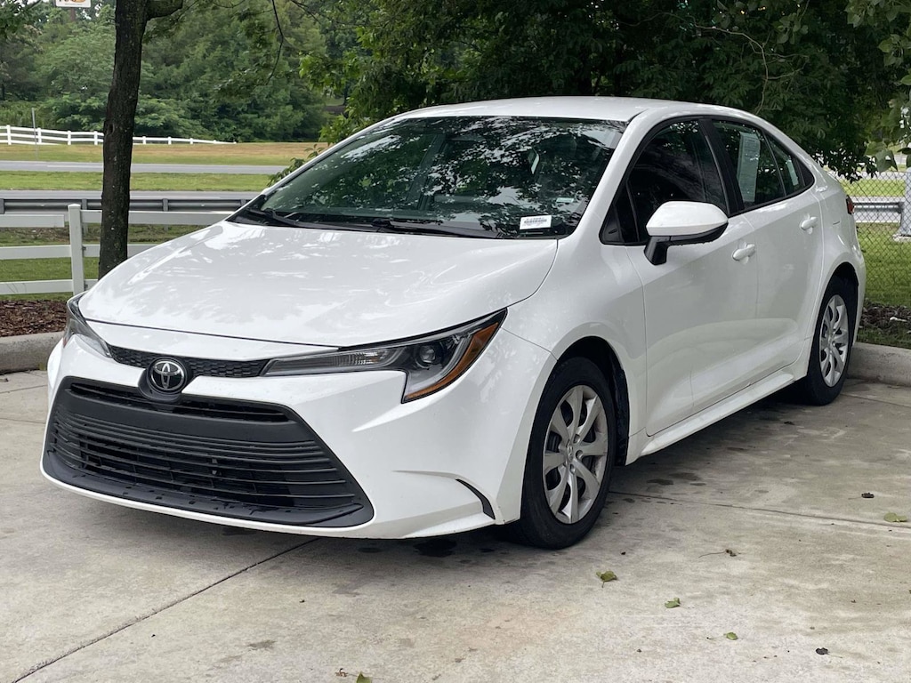Used 2024 Toyota Corolla LE Sedan