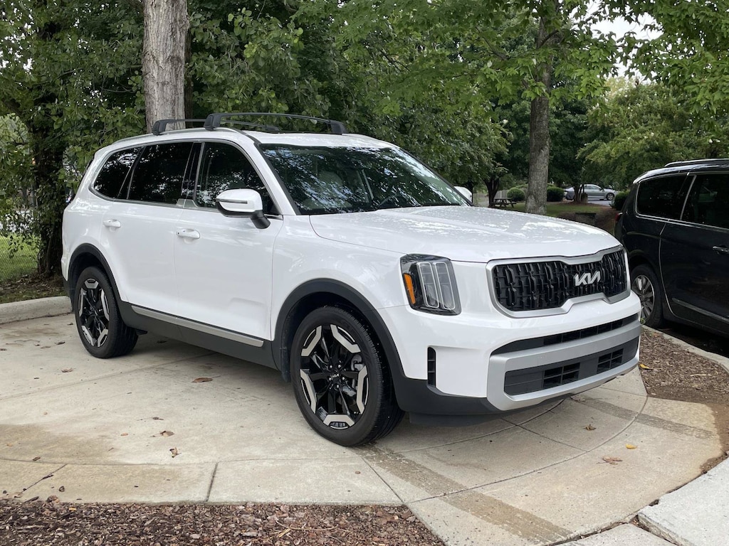 Used 2024 Kia Telluride EX SUV