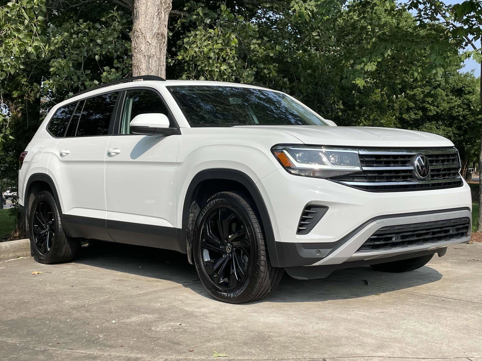 Used 2023 Volkswagen Atlas SE w/Tech with VIN 1V2KR2CAXPC541014 for sale in Rock Hill, SC