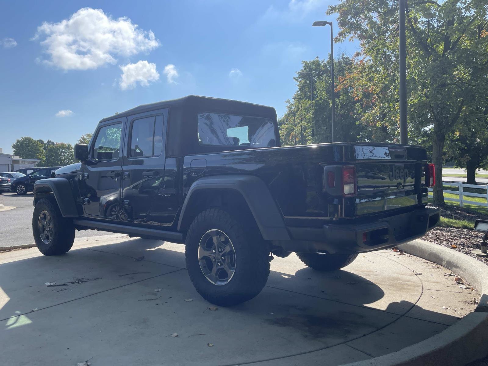 2020 Jeep Gladiator Sport