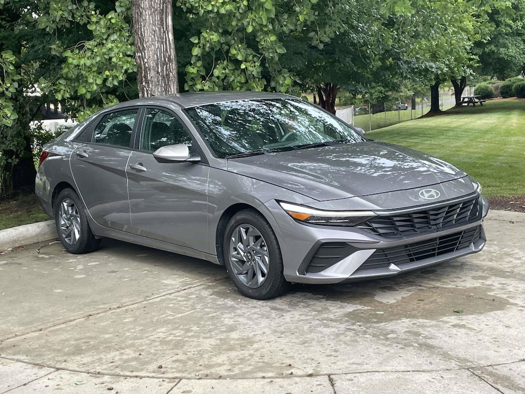 Used 2024 Hyundai Elantra SEL Sedan